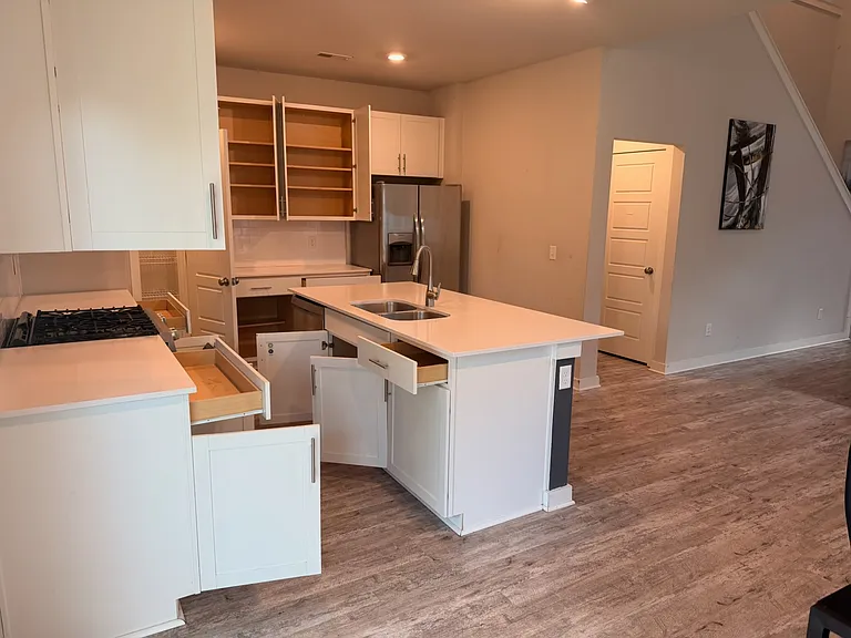 846 Lexi Ln — Photo 12