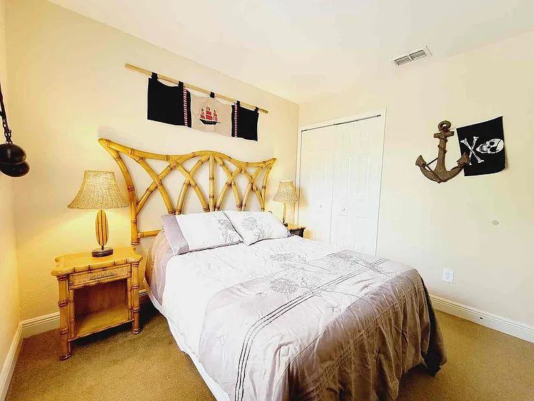 3235 Calabria Ave — Photo 22