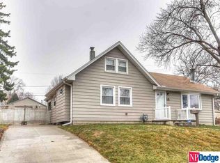 3518 S 40th St, Omaha, NE 68105