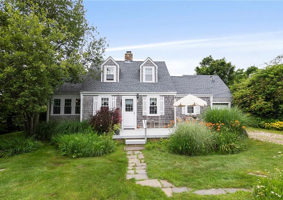 1st image of 68 Bayberry Ave