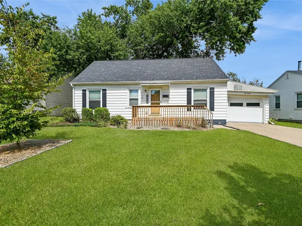 1020 25th St NE, Cedar Rapids, IA 52402