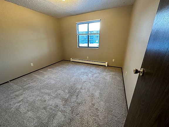 4th image of 1011 S 3rd St APT 9