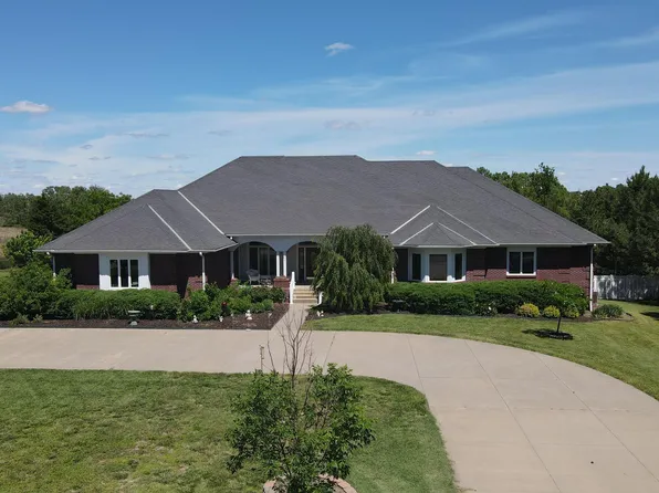 207 Amber Dr, Russell, KS 67665