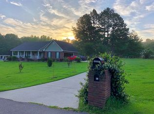 15 Autumn Run, Hattiesburg, MS 39402