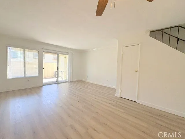 2 bed, 2.5 bath, 1072 sqft, $2,500 — Photo 3