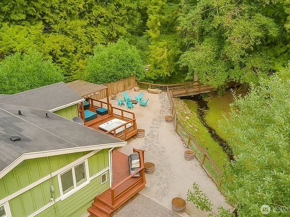 5th image of 19320 176th Avenue NE
