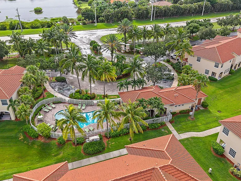 The Enclave at St. Lucie West — Photo 35