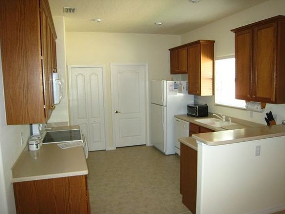 5th image of 3360 Deer Lakes Dr