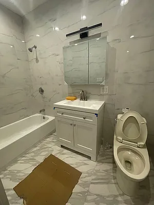 Rented by NYC LUXURY APT RENTALS CO LLC | media 23