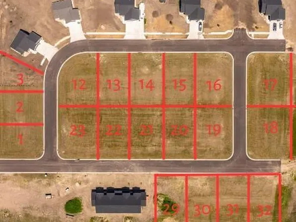 Jurgens St, Milbank, SD 57252