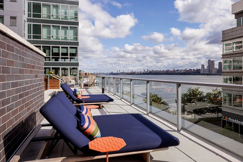 RiverHouse 9 at Port Imperial — Photo 2