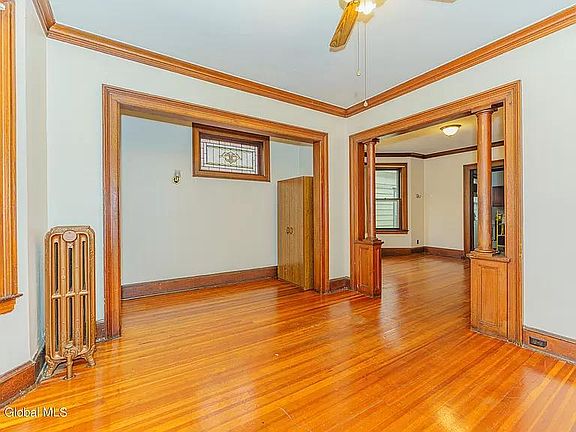 3rd image of 460 Hamilton St #2