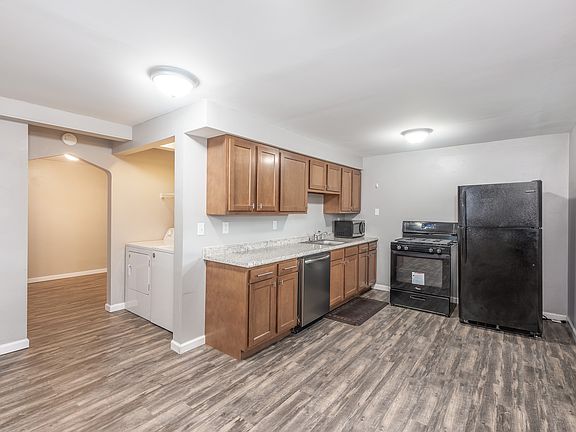 2nd image of 304 Boggs Ave