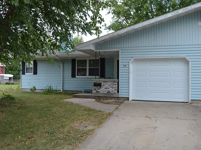 419 Dallas St — Photo 21
