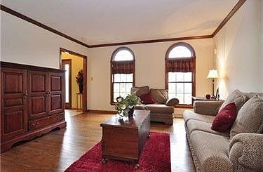 4th image of 123 Cherrington Dr