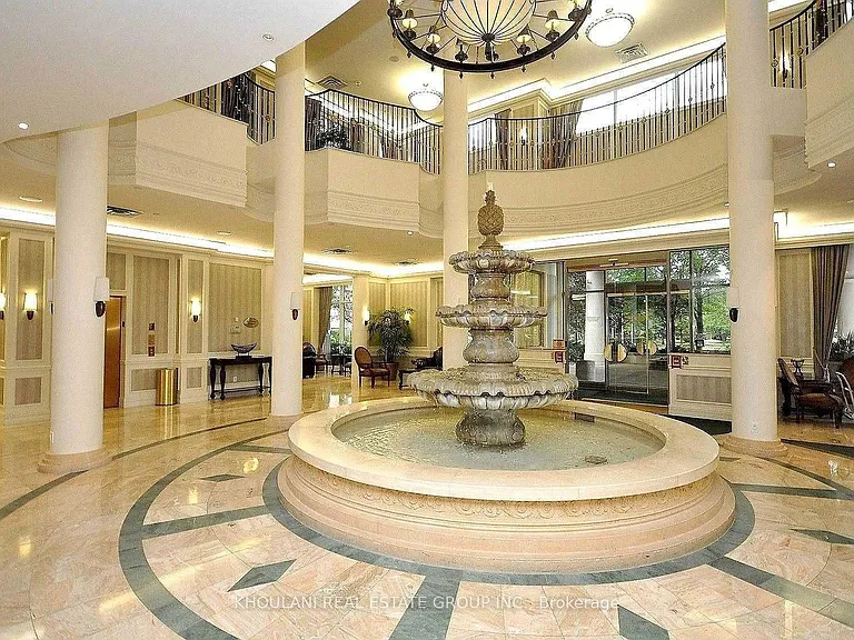 35 Kingsbridge Garden Cir #312 — Photo 38