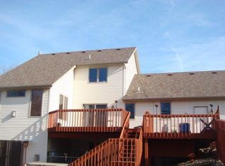 1204 Dynes Way, Sun Prairie, WI 53590