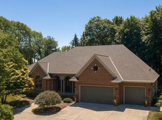 14310 Rice Lake Dr, Waseca, MN 56093