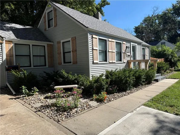 7800 W 64th St, Overland Park, KS 66202