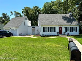 1700 Robinson St, Natchez, MS 39120
