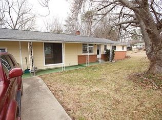 7 Gentlebreeze Ln, Asheville, NC 28805