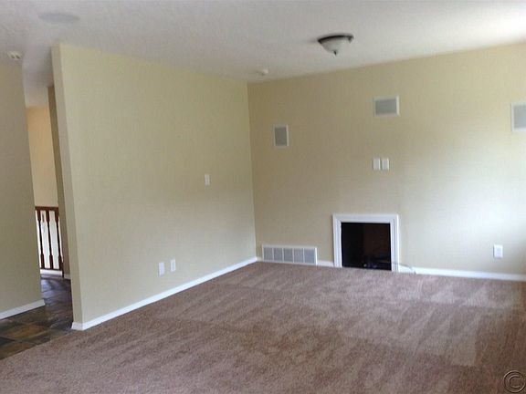 2nd image of 2231 E Crescent Dr