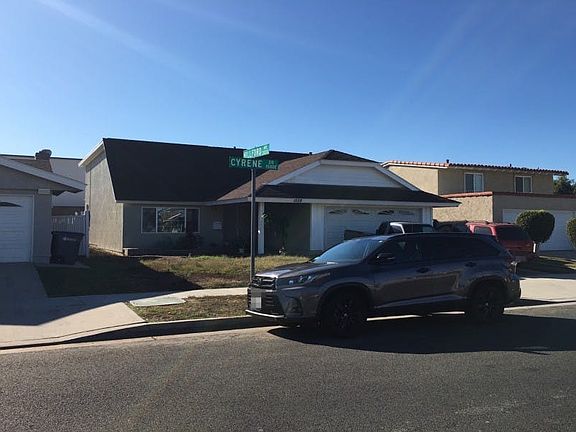 3rd image of 1528 E Cyrene Dr