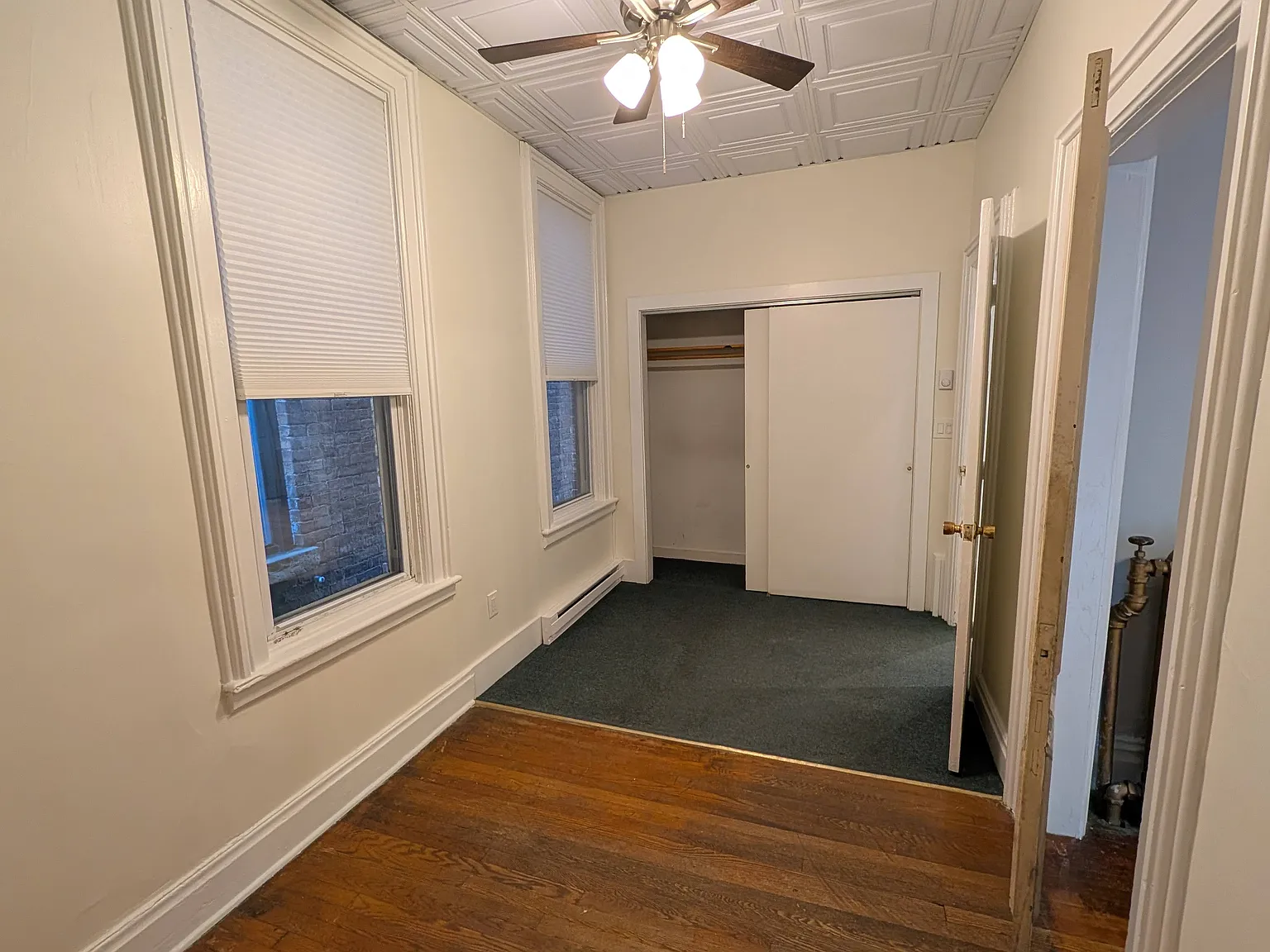 2 bed, 1000 sqft, $1,650 — Photo 4