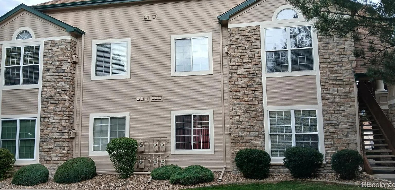 2 bed, 2.0 bath, 1012 sqft, $1,900 — Photo 1