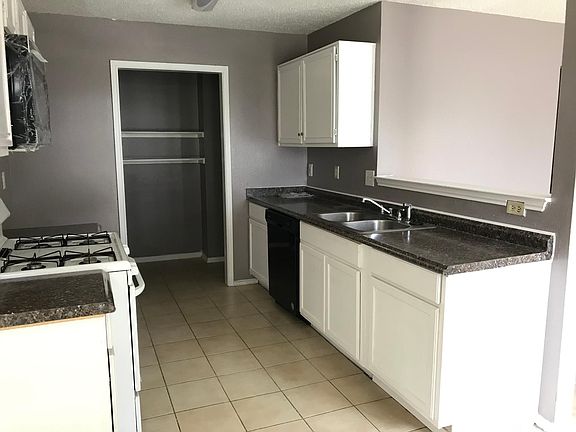 4th image of 5201 Wolverton Ct