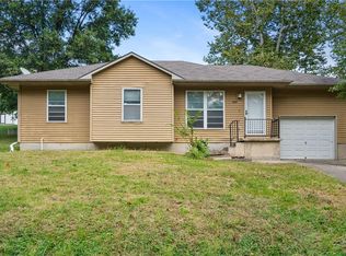 900 N Water St, Clinton, MO 64735