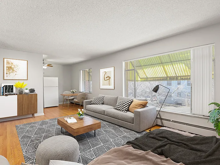 Skylark Apartments — Photo 1