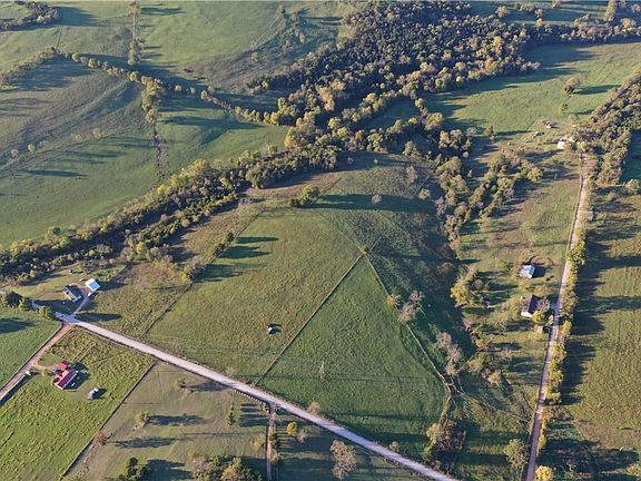 2nd image of County Road 441