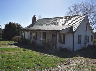 208 Davis Rd, Strawberry Plains, TN 37871