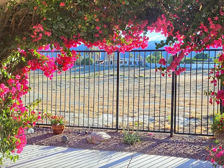 43305 Arizona St — Photo 36