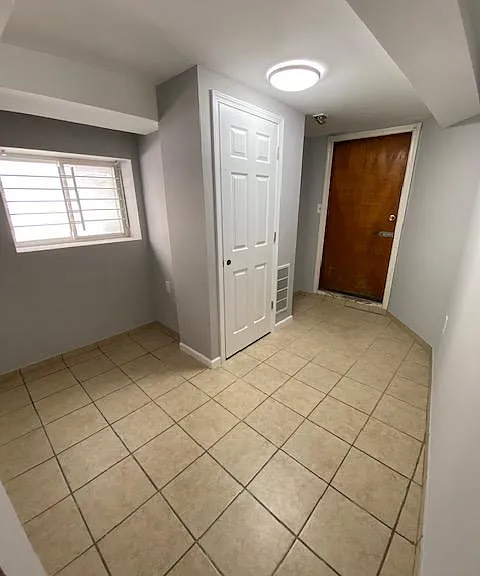 2541 N Ridgeway Ave #G — Photo 9