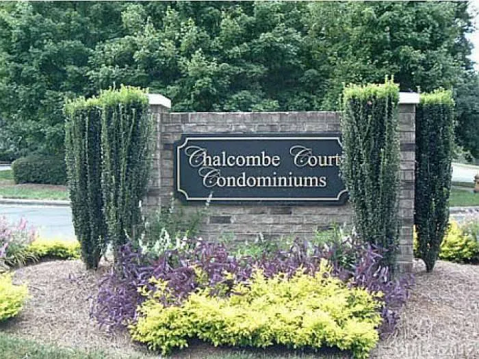 Welcome to Chalcombe Court! - 5013 Sharon Rd #K