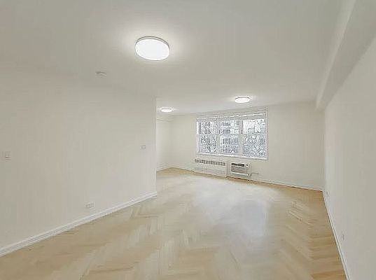 1st image of 316 E 55th St APT 7C