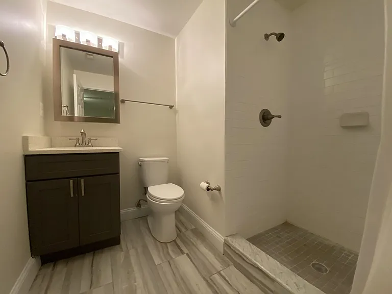 2800 Wisconsin Ave NW #409 — Photo 3