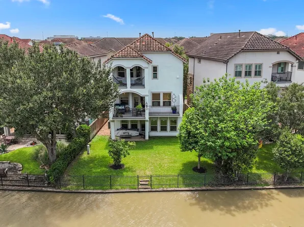 914 Old Oyster Trl, Sugar Land, TX 77478