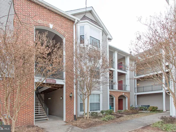 20419 Riverbend Sq Unit 201, Sterling, VA 20165