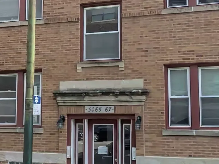 3067 N Clybourn Ave #1F — Photo 2
