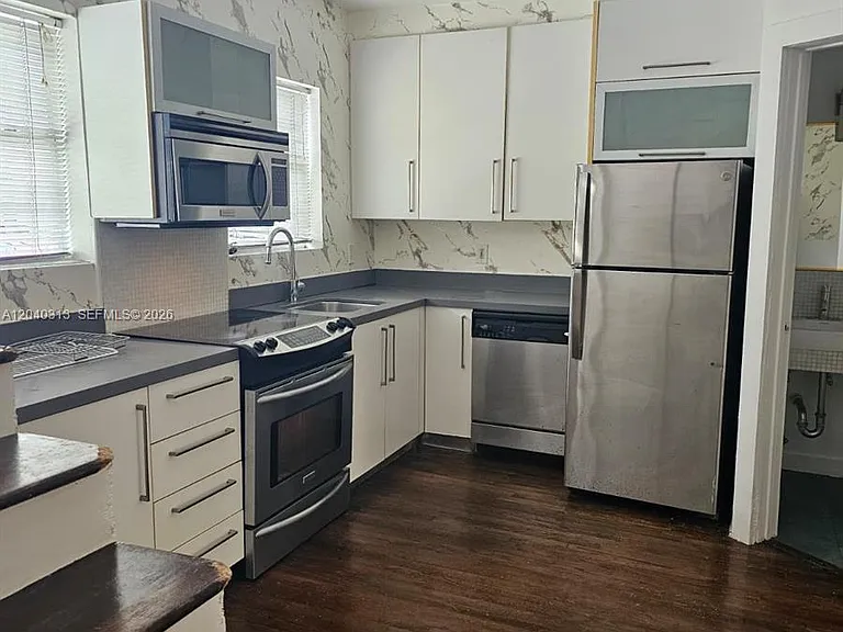 1614 Jefferson Ave #3 — Photo 10