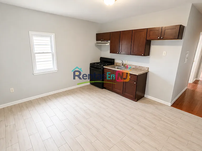 406 Park Ave #4C — Photo 4