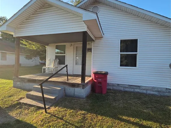 810 Kathleen St, Sikeston, MO 63801