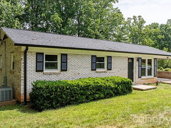 2nd image of 2428 Cedar Valley Dr
