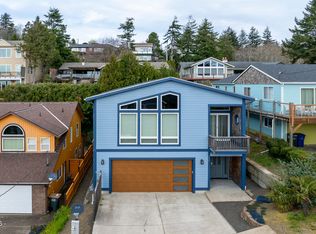 635 SE 4th St, Newport, OR 97365