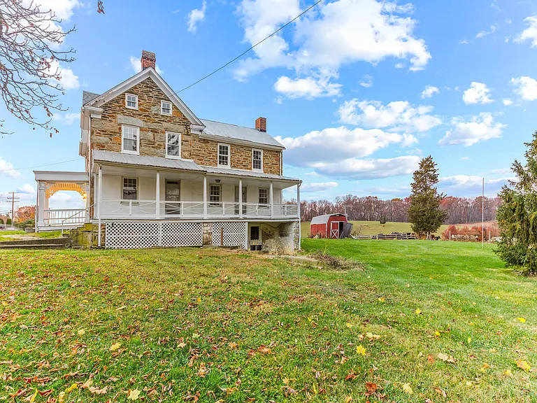 18429 Middletown Rd — Photo 25