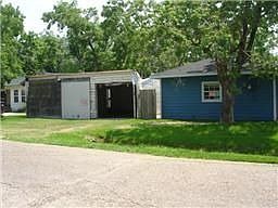 2nd image of 1101 Avenue H