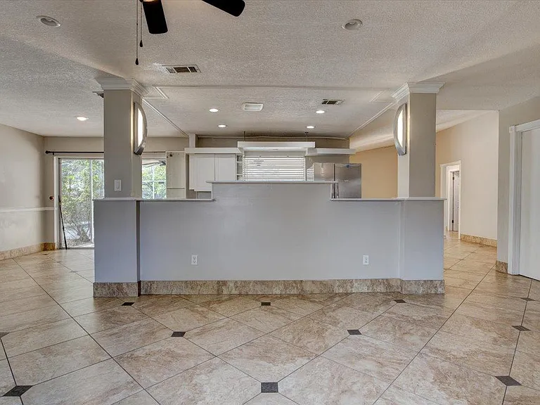 7946 Glen Abbey Cir — Photo 5